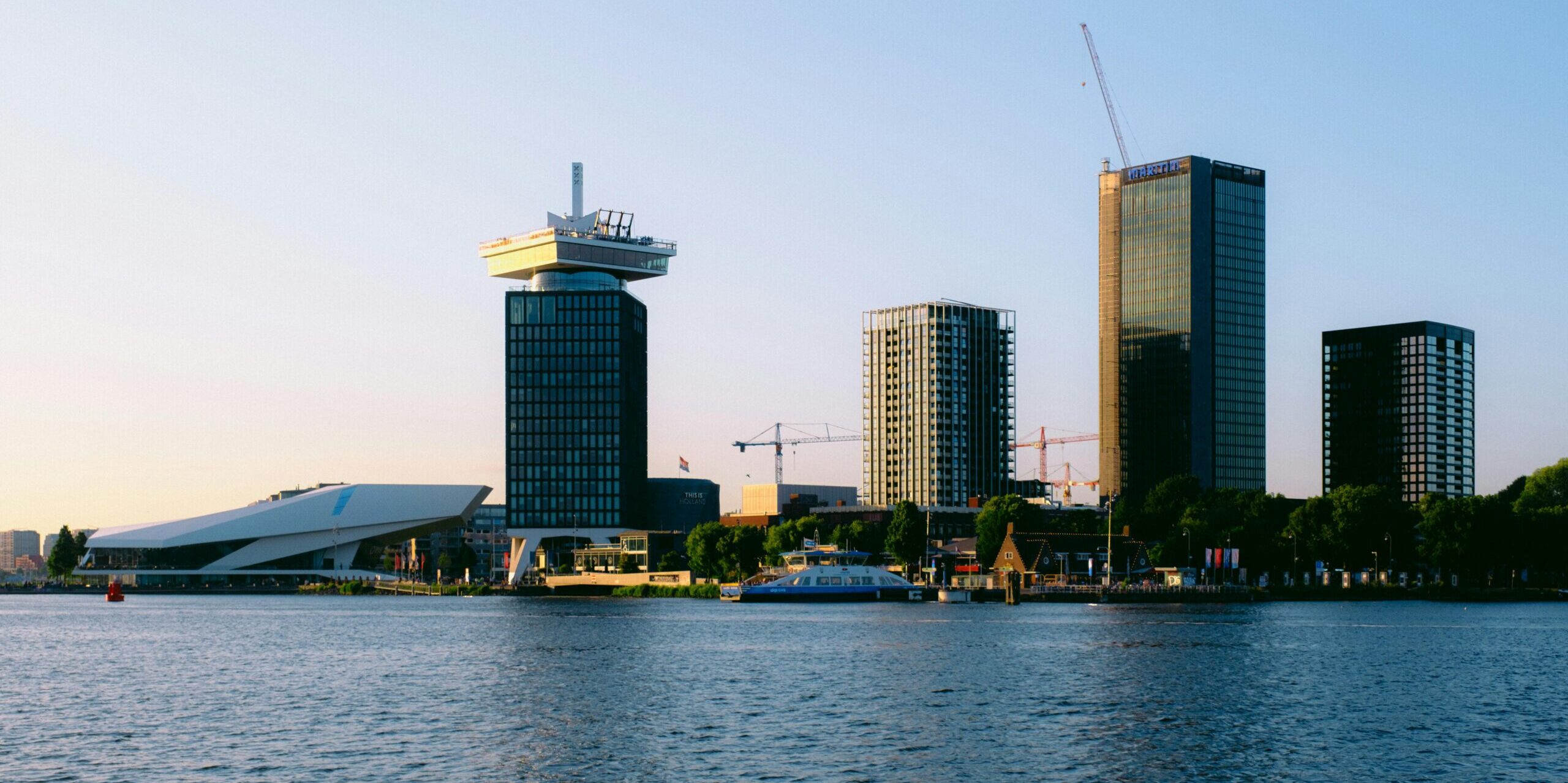 Samenwerkingsscenario’s voor de Amsterdam Economic Board en de ROM InWest 